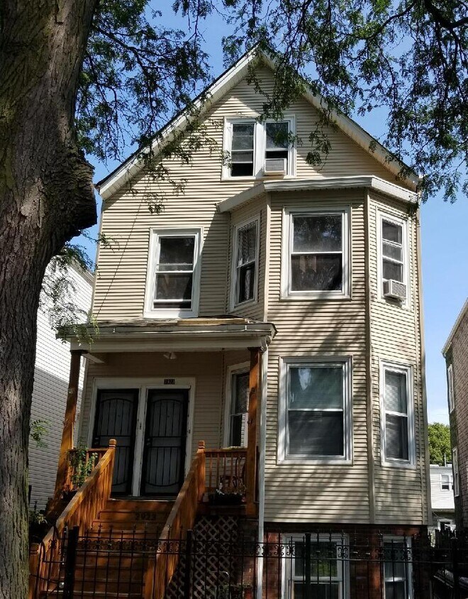Primary Photo - 2923 N Springfield Ave