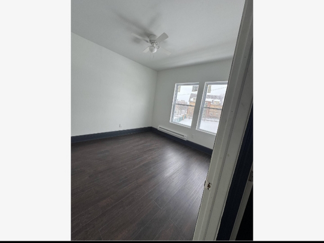 Foto del edificio - 8403 Detroit Ave