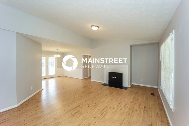 Building Photo - 3 Bedroom Pet-Friendly Home in Senoia, GA with Main Street Renewal
