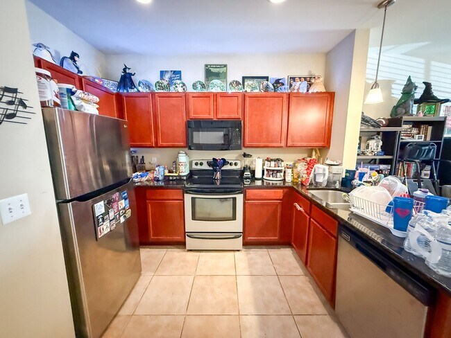 Building Photo - Chase Hollow #41