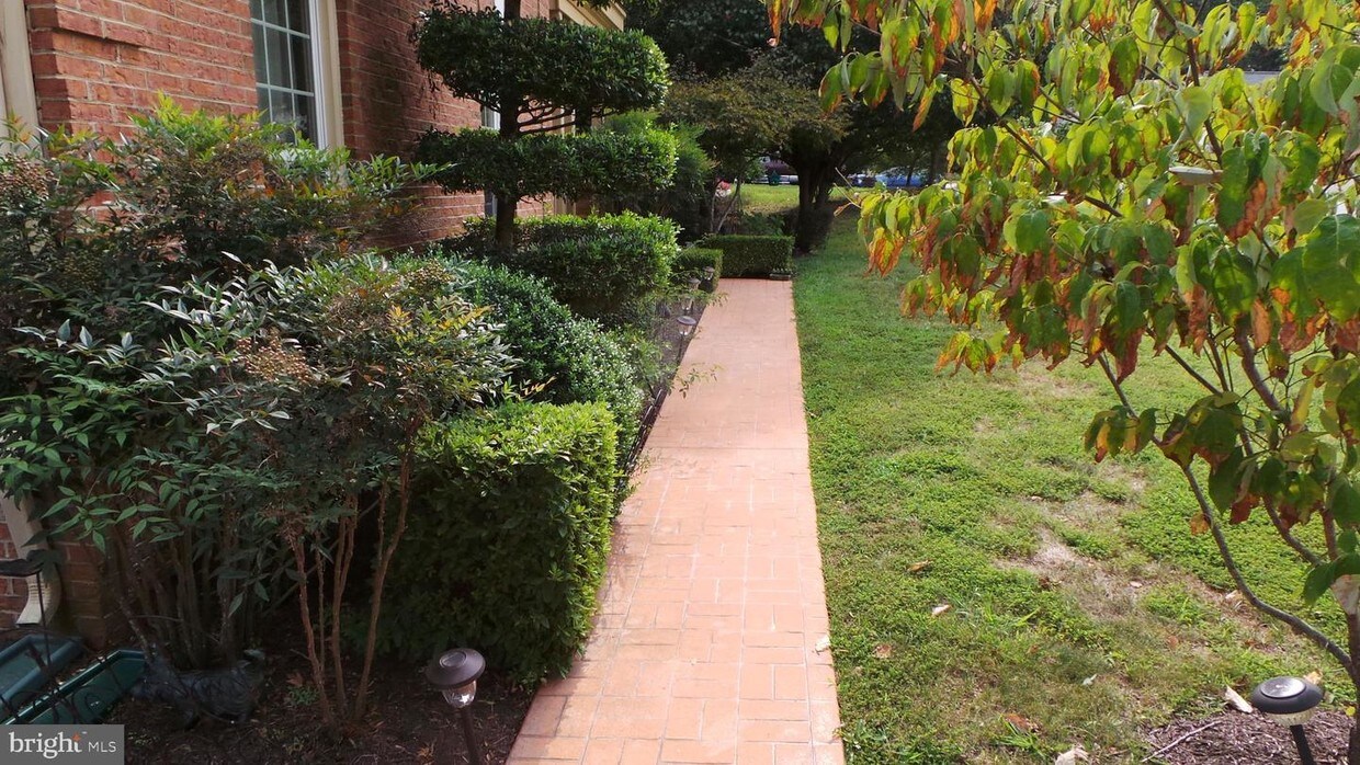Foto principal - 3813 Fallwood Ln