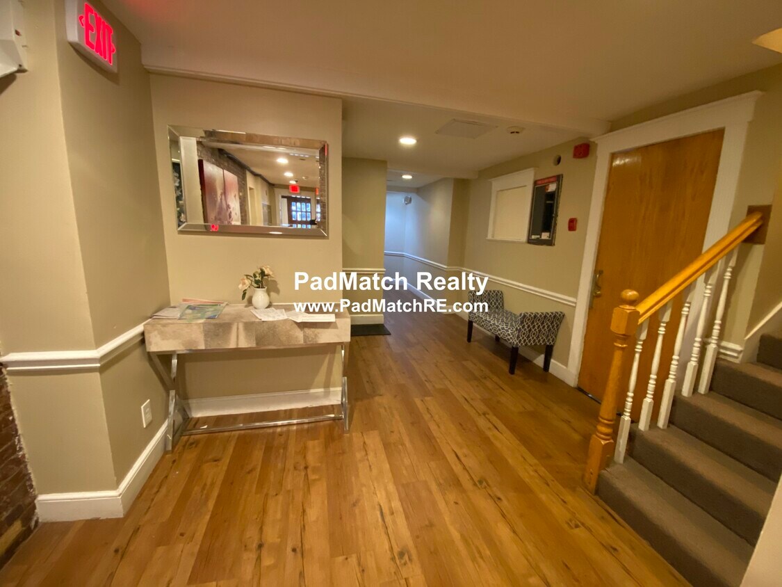 Foto del edificio - 222 Beacon St