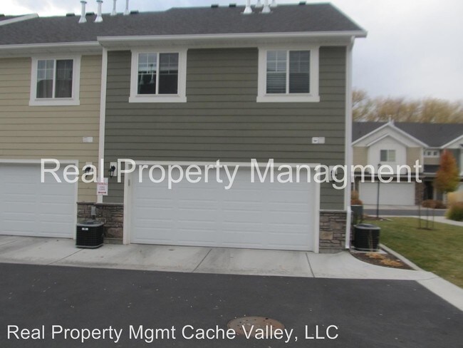 Building Photo - 1015 S 270 W