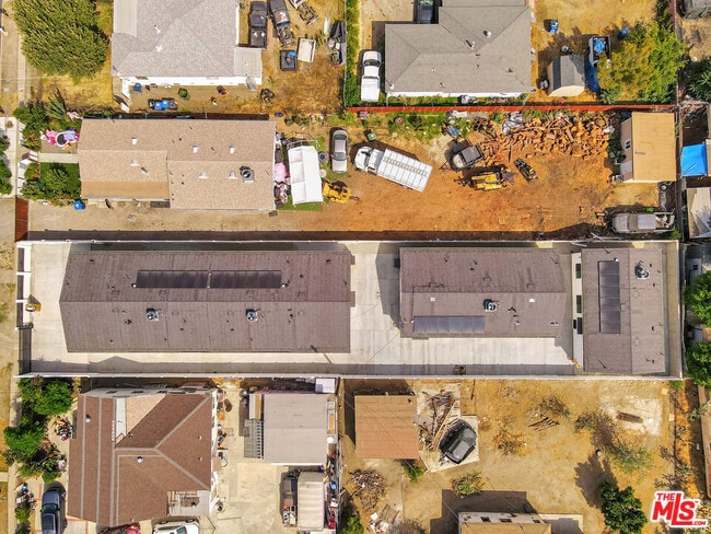 Foto del edificio - 11108 Norris Ave