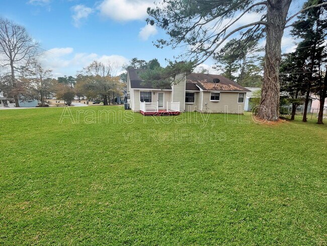 Building Photo - 3086 Drexel Ln