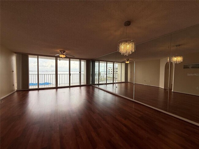 Foto del edificio - 5155 Isla Key Blvd S