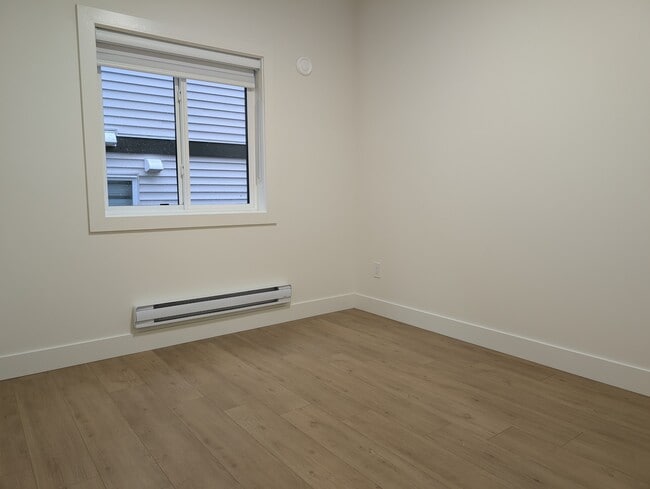 Photo du bâtiment - 32945 Best Ave