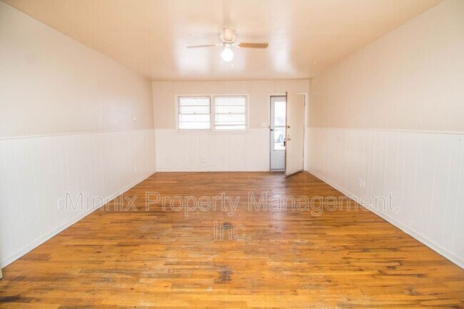 Foto del edificio - 2115 S Loop 289