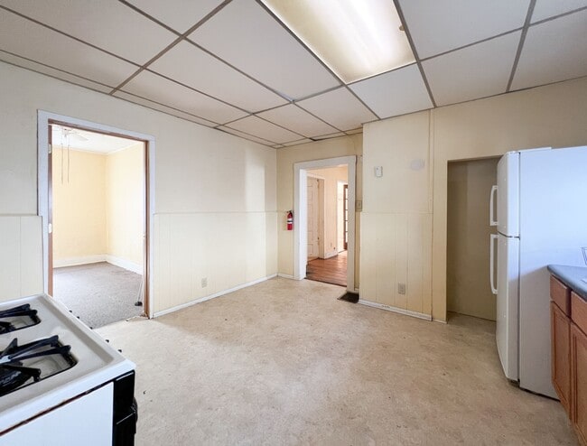 Building Photo - 2133 N 14th St