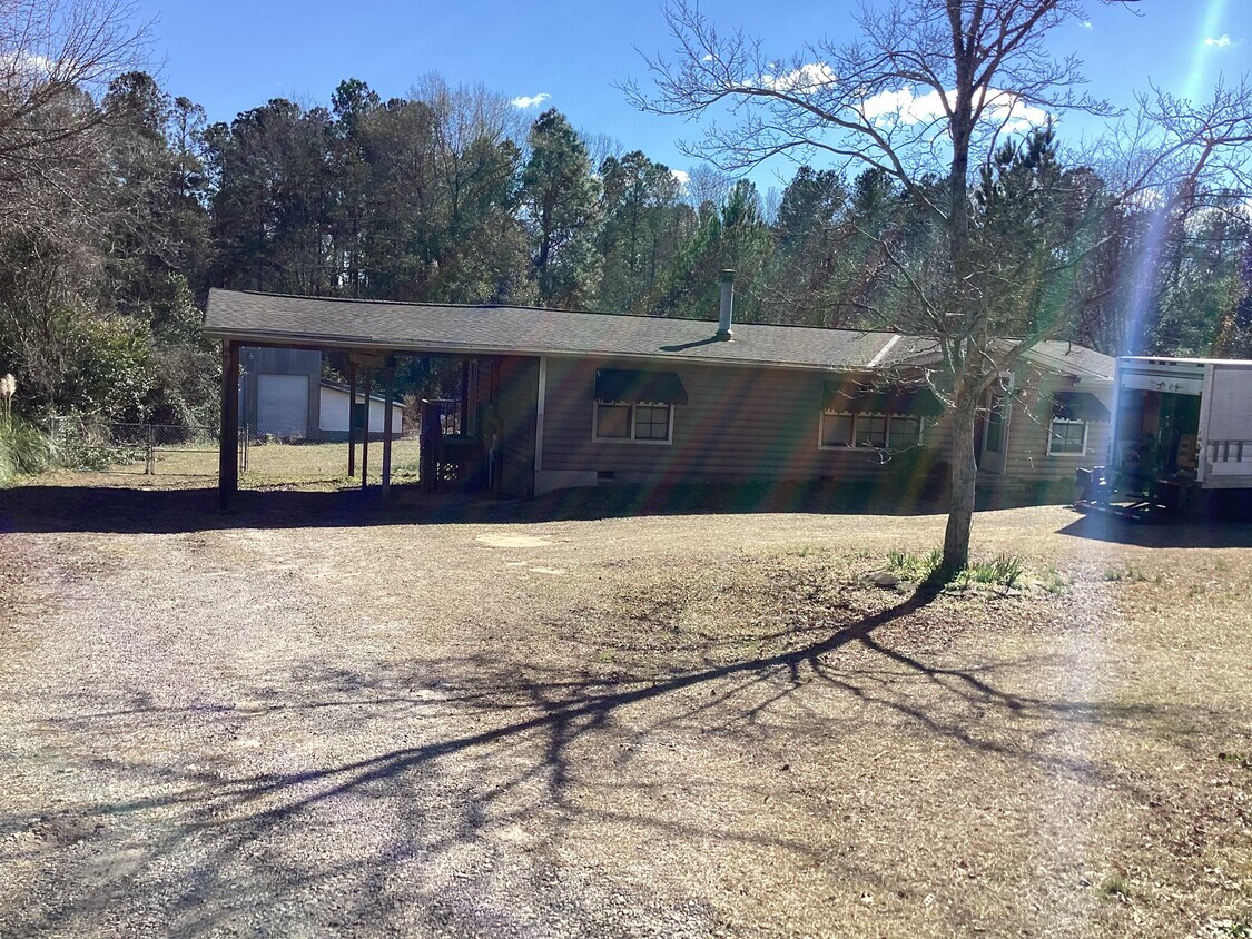 Primary Photo - 366 Willow Run Rd