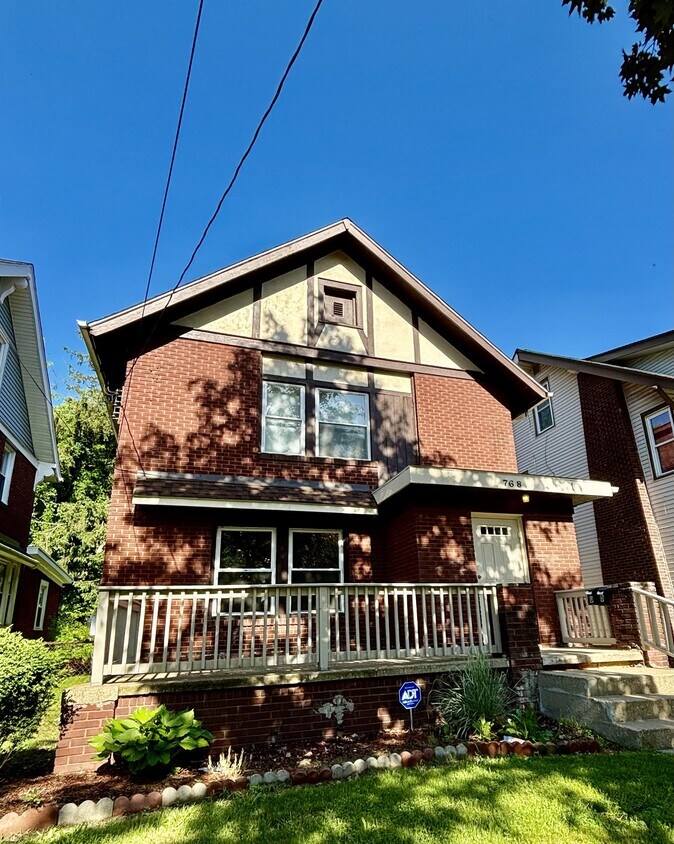 768 Chalker St, Akron, OH 44310 House Rental in Akron, OH