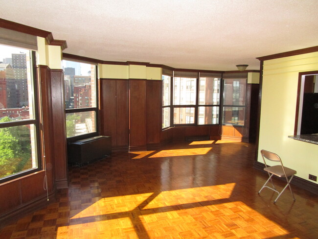 Foto del edificio - 901 S Plymouth Ct
