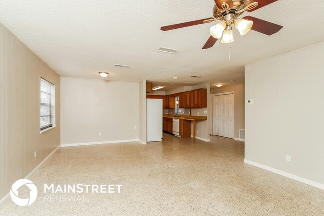 Building Photo - 1021 Coronado Dr