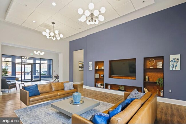 Foto del edificio - 319 W Franklin St