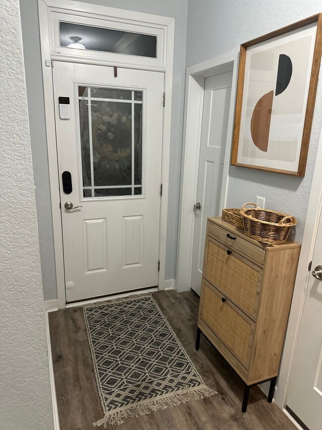 Entrance - 4700 Kilby Dr