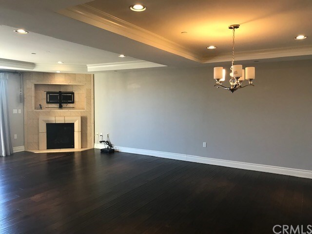Building Photo - 250 S De Lacey Ave