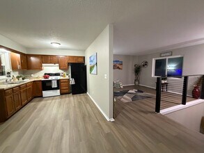 Building Photo - 248 Grand Blvd