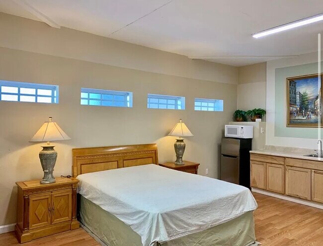 Foto del edificio - 3321 Dias Dr