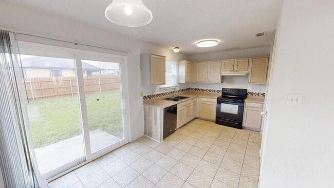 Building Photo - Welcome home to this spacious 3-bedroom, 2.5-bathroom two-story house!