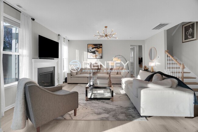 Building Photo - 211 Tetcott St