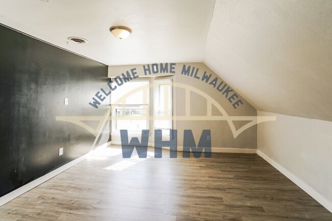Foto del edificio - 4804 W Forest Home Ave