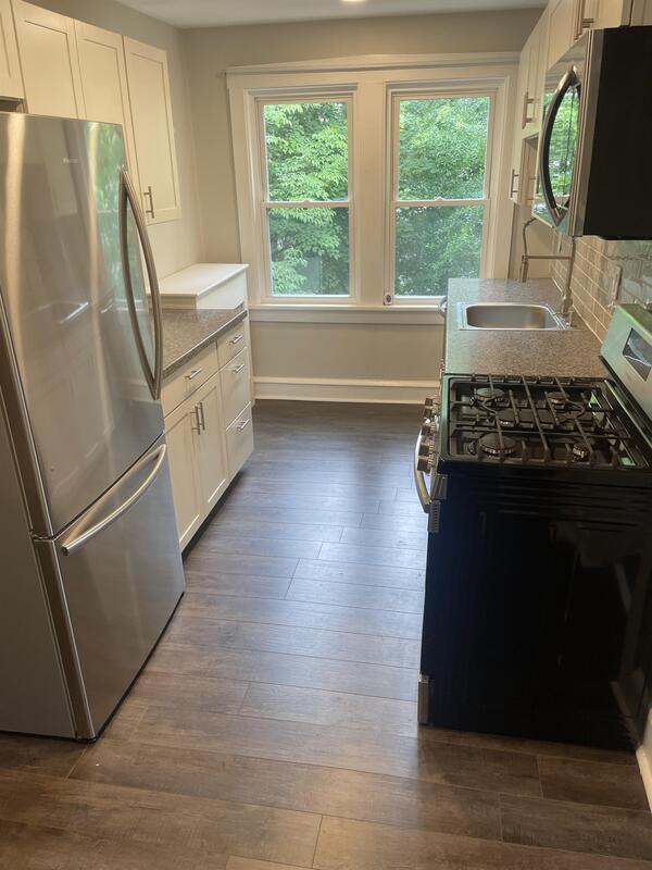 Building Photo - 107 Collings Ave