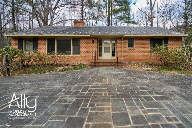 Building Photo - 3917 Hungrytown Rd