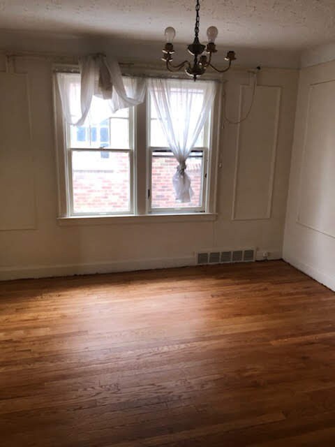 Foto del edificio - 8544 Cloverlawn Ave