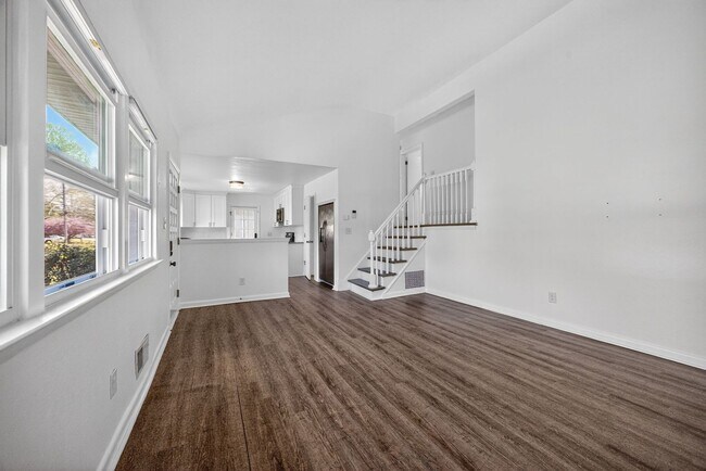 Foto del edificio - 4 Bed 2 Bath Home for Rent in Virginia Beach!