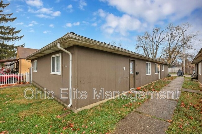 Foto del edificio - 2460 Hiawatha St