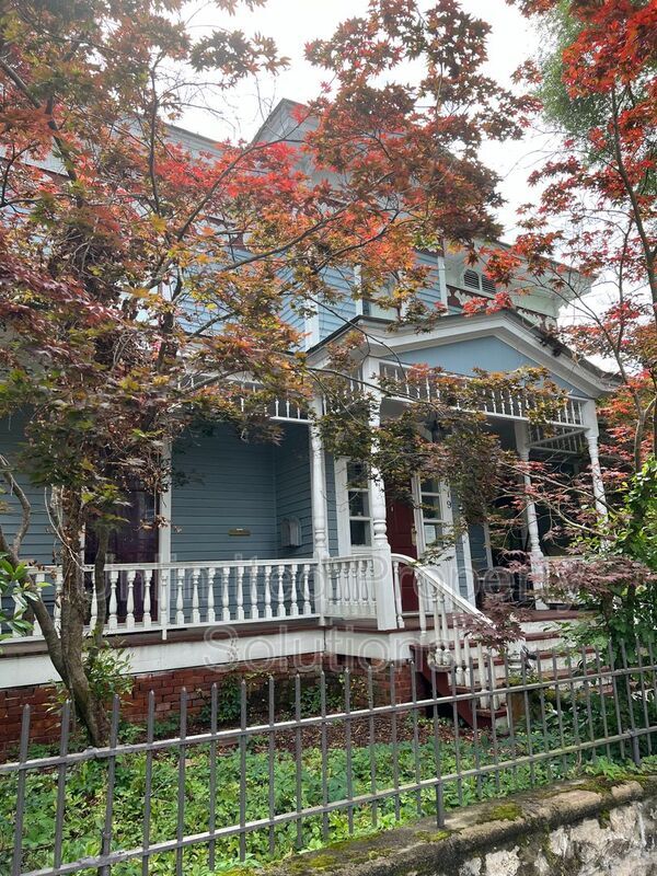 Photo - 419 S 3rd St House