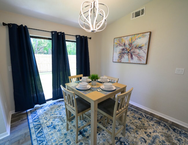 Building Photo - 1917 Wolford Rd