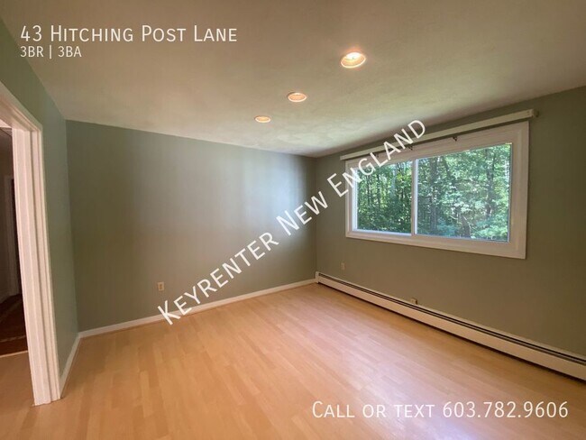 Building Photo - 3 Bedroom 2.5 Bath Bedford Home Available ...
