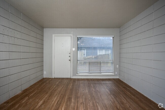 2BR, 1BA - Dining Area - San Benito