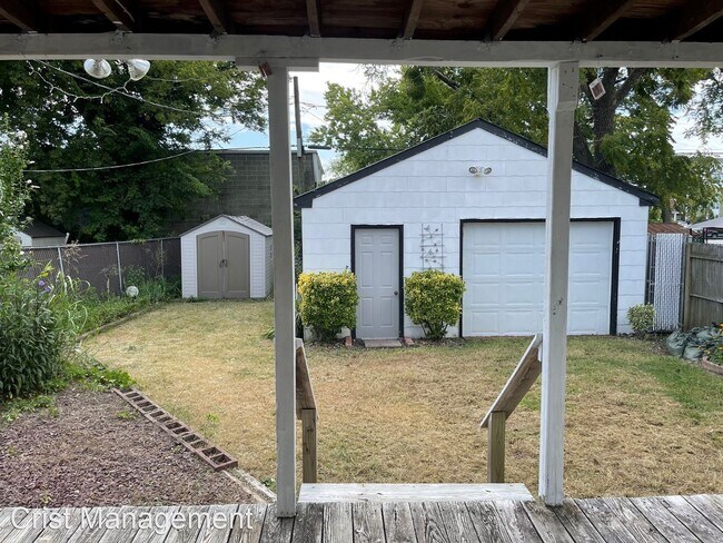 Foto del edificio - 3 br, 1.5 bath House - 309 Columbia Ave