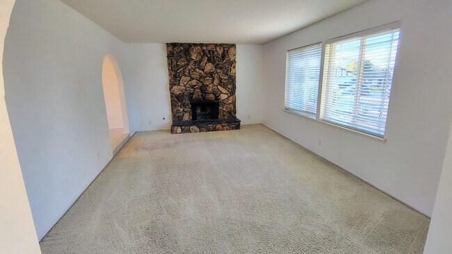 Foto del edificio - 1930 Adrian St