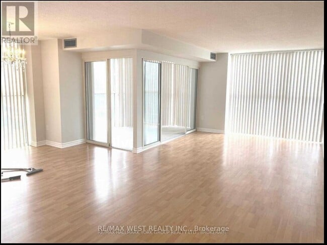 Building Photo - 600-600 Rexdale Blvd