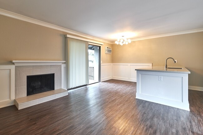 Building Photo - 1476 Pico Ct