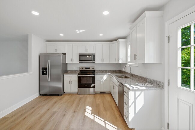Foto del edificio - 702 Park Ave