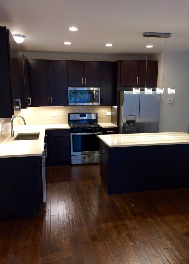 Foto principal - 1342 W Cullerton St