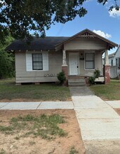Building Photo - 2217 Virginia Ave