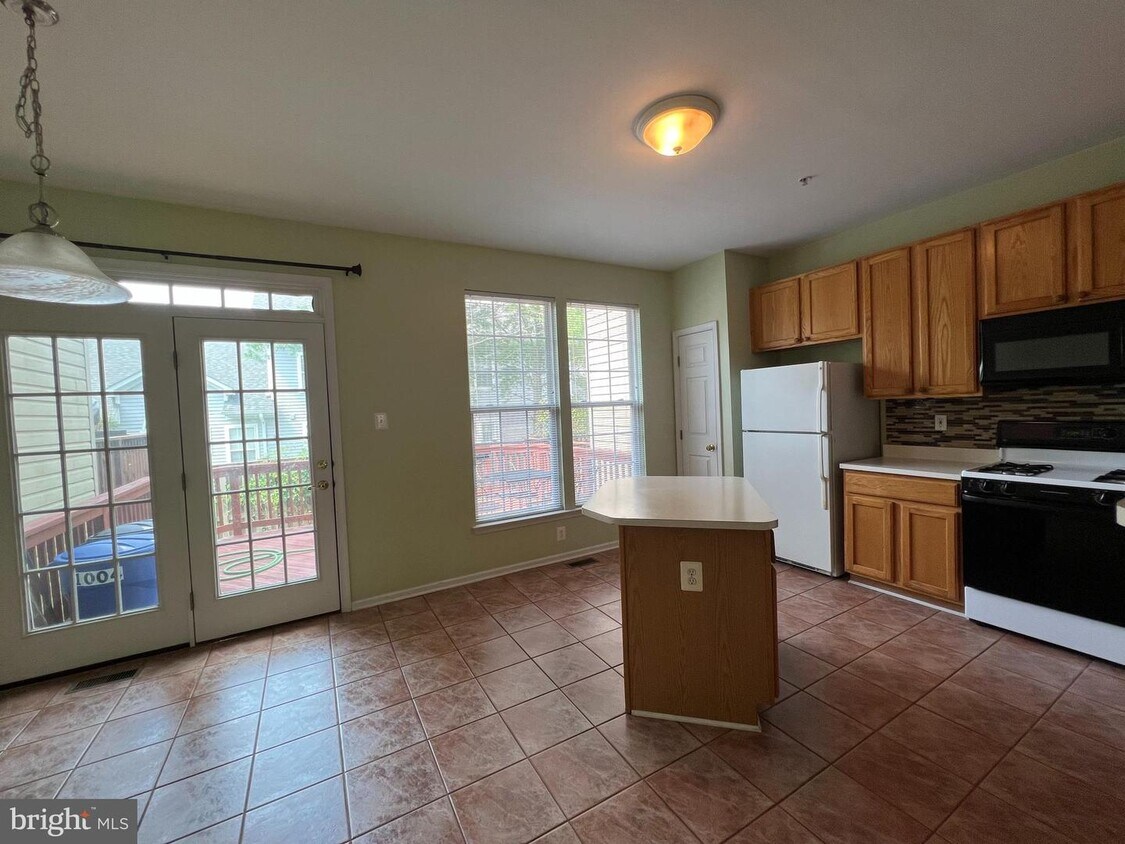 1004 Campbell Meadows Rd, Owings Mills, MD 21117 Townhome Rentals in