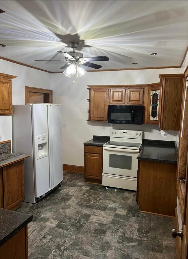 Foto del edificio - 4913 N 126th St