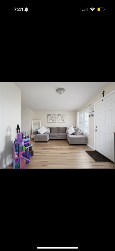 Building Photo - 10029 Ash St