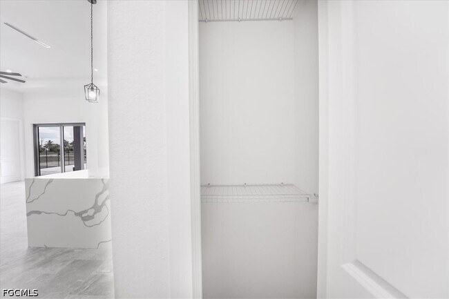 Foto del edificio - 4308 NW 27th Ln
