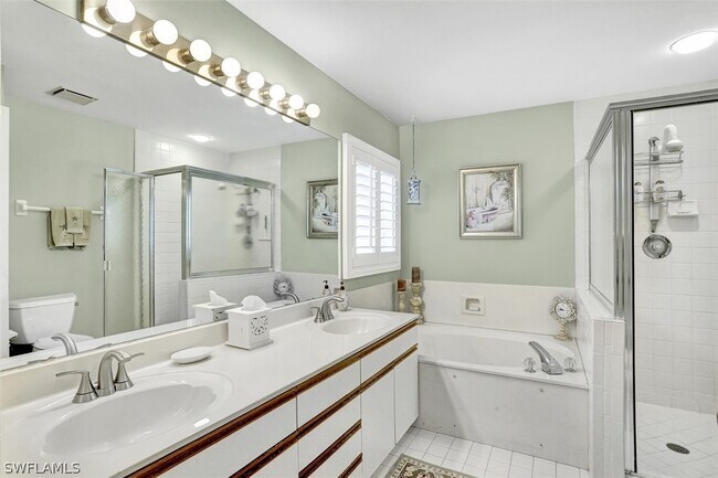 Building Photo - 5899 Chanteclair Dr