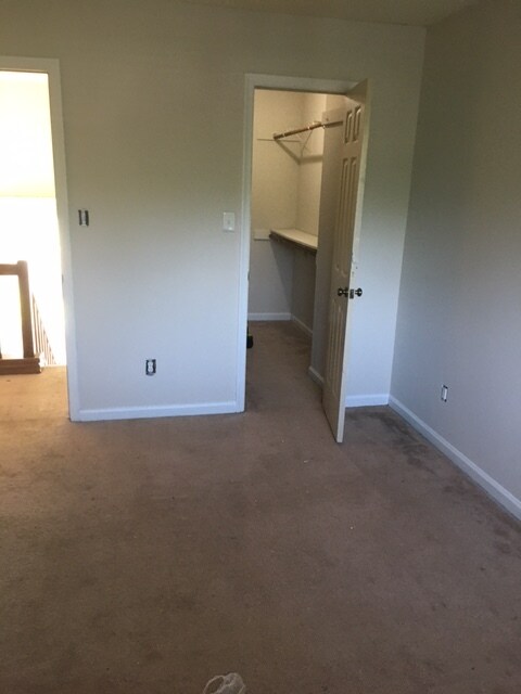 Foto del edificio - 3716 Pine Knoll Dr