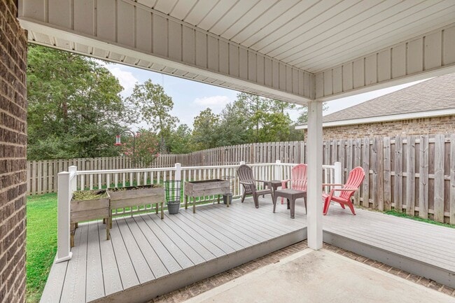 Foto del edificio - 4BR/2BA Home in Redstone Commons