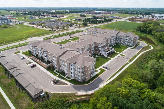 Foto del edificio - Estates on Greenwood
