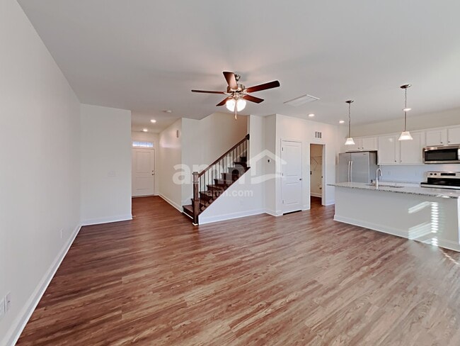 Building Photo - 3247 Brierhill Rd